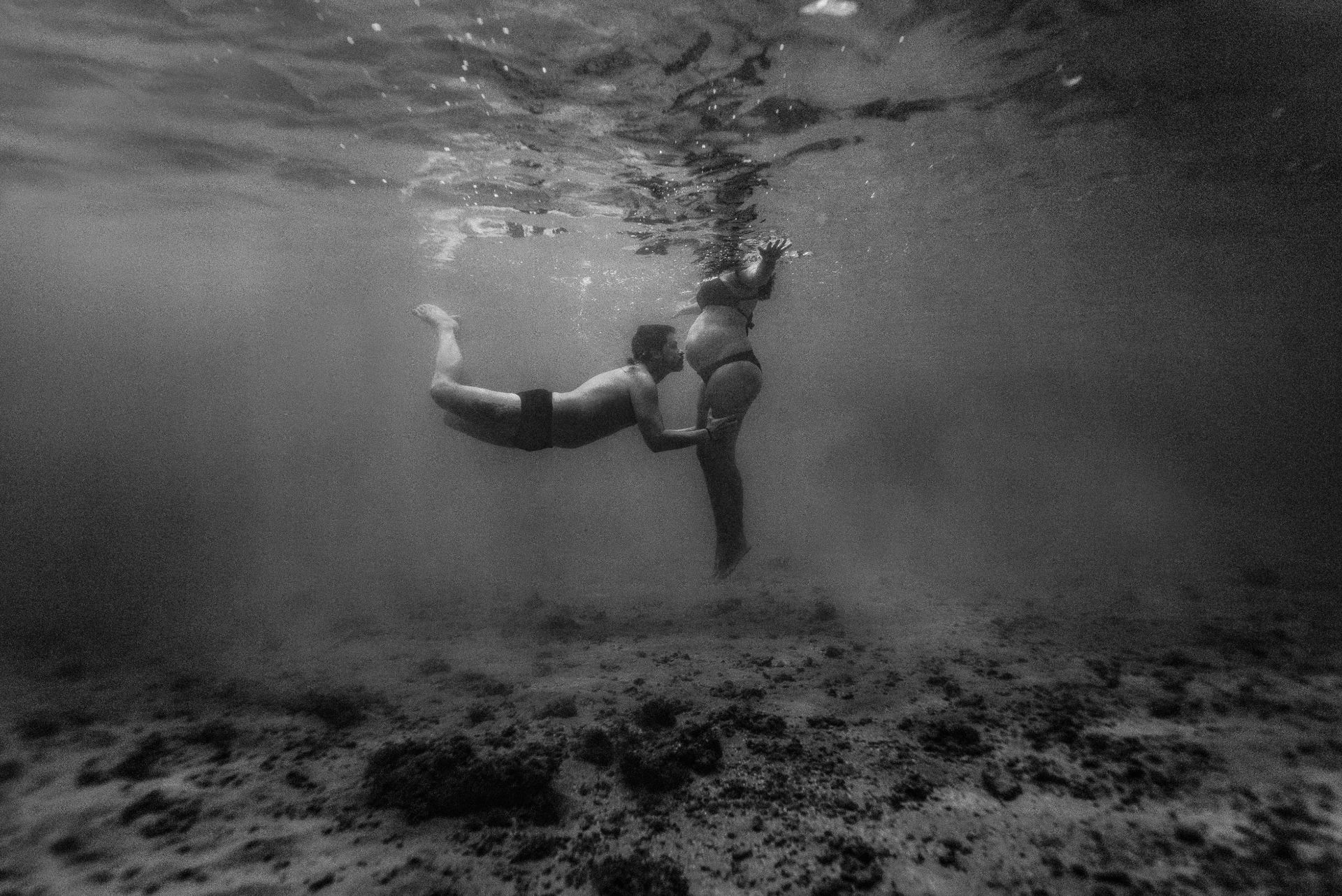 Foto Ensaio Gestante debaixo d'água - Porto de Galinhas/PE - Imagem 2